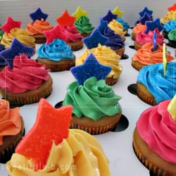 Sweet Little B's - Fun-Cupcakes for a Baby Shower.