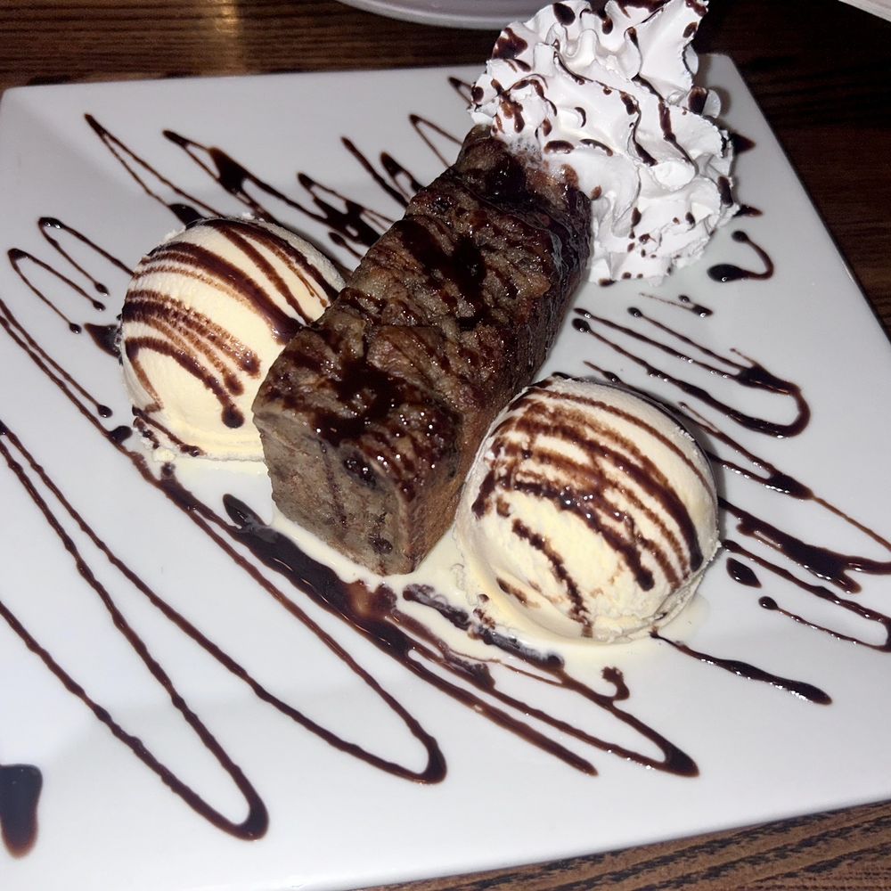 Greenhouse Wood Fired Grill - Chocolate chip bread pudding - Irish Near Me - Mendon, Massachusetts