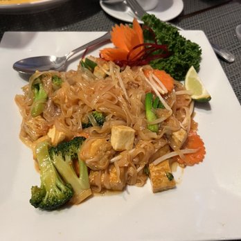 Ruan Thai Hut - Pad Thai with tofu - Thai Near Me - Hilton Head Island, South Carolina Ruan Thai Hut - Pad Thai with tofu - Thai Near Me - Hilton Head Island, South Carolina