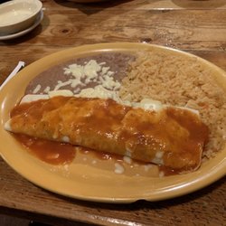 El Alteno Mexican Restaurant - Beef burrito with rice and beans.
