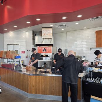 Blaze Pizza - Pizza Near Me - LINDEN, New Jersey Blaze Pizza - Pizza Near Me - LINDEN, New Jersey