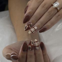 Mint Nail Lounge