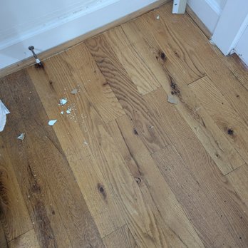 Swamp Rabbit Inn - No one came next day to clean up the debri from the maintenance guy crow barring the keypad off , OR to FIX THE DOOR! - Bed & Breakfast Near Me - Greenville, South Carolina