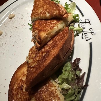 Tiny Lou's - Truffle grilled cheese amazing to share as starter - French Near Me - Atlanta, Georgia