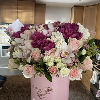 Mariam's Flowers - Florists Near Me - Van Nuys, California