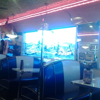 Mel's Diner - Diners Near Me - Pigeon Forge, Tennessee