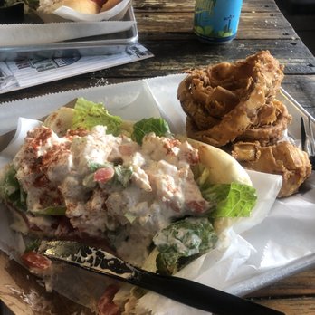 Big Ray's Fish Camp - Seafood Near Me - Tampa, Florida