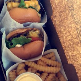 Classic Cheese Burger
