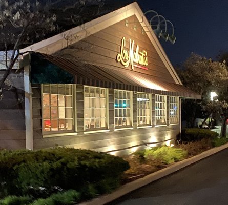 Lou Malnati's Pizzeria by null