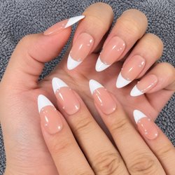 Italia Nails - Pearl French tip