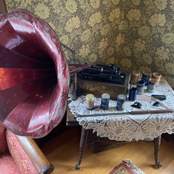 Avery House - Edison cylinder phonograph.