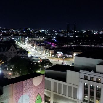 Element by Marriott - Rooftop bar view - Hotels Near Me - Detroit, Michigan Element by Marriott - Rooftop bar view - Hotels Near Me - Detroit, Michigan