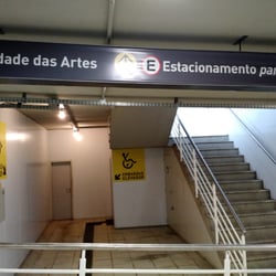 Terminal Rodoviário Alvorada - Acesso ao Elevador para a Cidade das Artes do Estacionamento e do Terminal Rodoviário Alvorada.