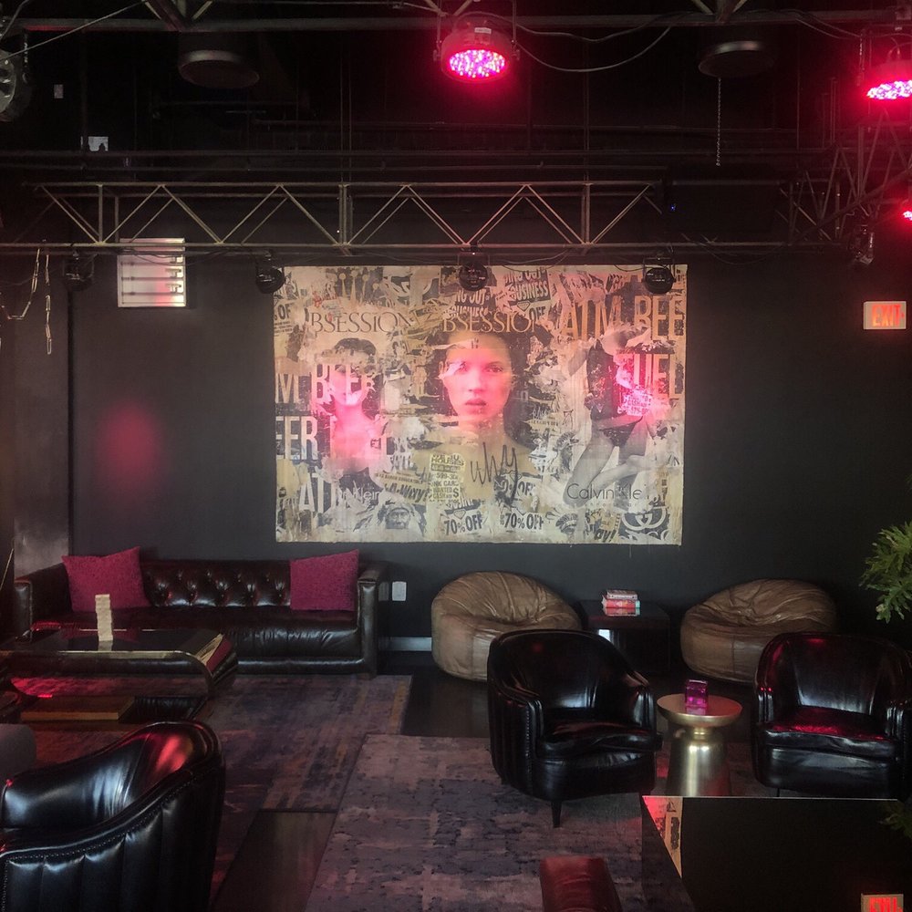 Moxy Minneapolis Uptown - Seriously cool lobby - Hotels Near Me - Minneapolis, Minnesota Moxy Minneapolis Uptown - Seriously cool lobby - Hotels Near Me - Minneapolis, Minnesota