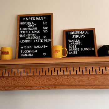 Lynny’s - Breakfast & Brunch Near Me - Austin, Texas