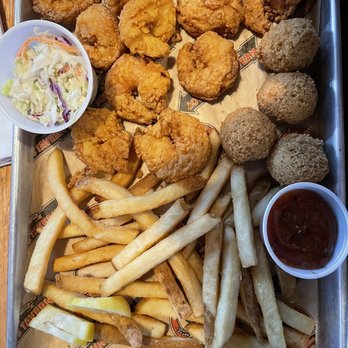 Johnny's Tavern - Fried Shrimp Platter - New American Near Me - Overland Park, Kansas