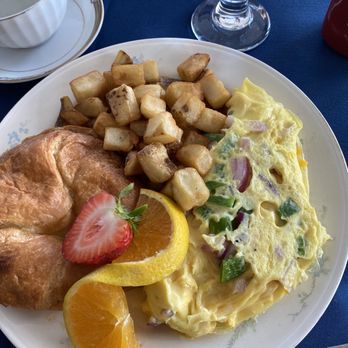 Founders Restaurant - Omelette home fries croissant - Cocktail Bars Near Me - Winston-Salem, North Carolina Founders Restaurant - Omelette home fries croissant - Cocktail Bars Near Me - Winston-Salem, North Carolina