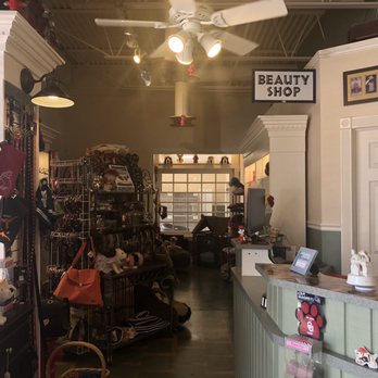 Fireplug Bed & Bath - Wonderful interior - Pet Sitting Near Me - Katy, Texas Fireplug Bed & Bath - Wonderful interior - Pet Sitting Near Me - Katy, Texas