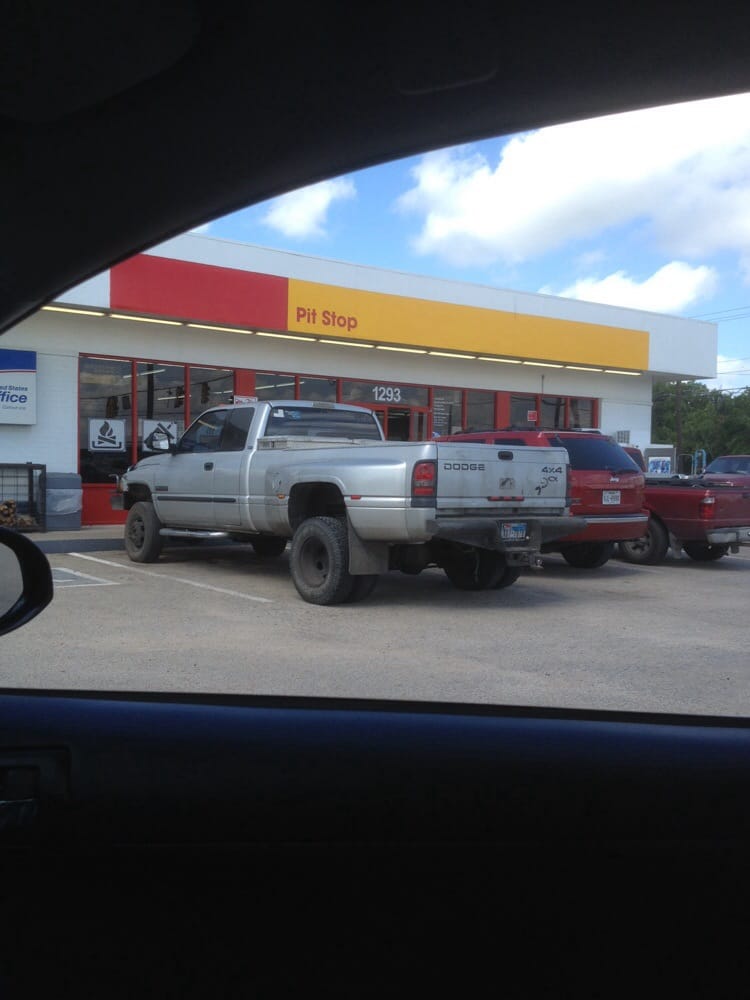 Pit Stop Food Mart Logo