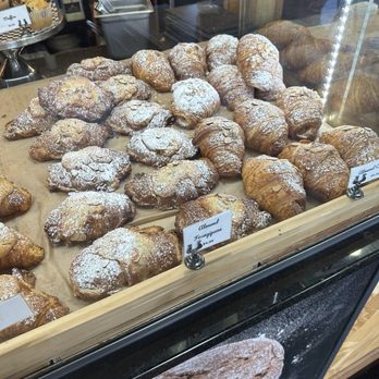 Roggenart European Bakery, Bistro & Cafe - Bakeries Near Me - Columbia, Maryland
