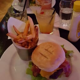 A "Legendary Burger" with 2 for 1 specials of Mai Tai's was a great way to end the day. A "Legendary Burger" with 2 for 1 specials of Mai Tai's was a great way to end the day.