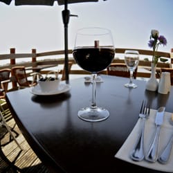 Tosca Ristorante - In the summer it's great to sit on the balcony and watch the river flow pass!