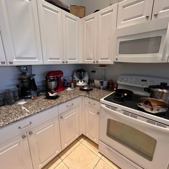 CCs Cleaning Solutions - Before kitchen deep clean - Home Cleaning Near Me - Naples, Florida
