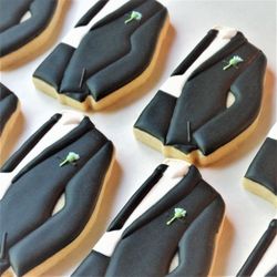 The Utmost Cookie Company - We can make cookies for any event, any style!