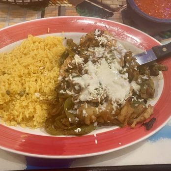 El Loro Mexican Restaurant - Pollo Tropical - Mexican Near Me - Minneapolis, Minnesota