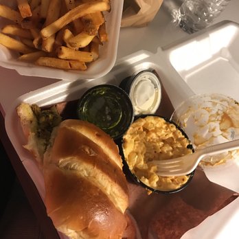 Doc's Commerce Smokehouse - The vegetarian sandwich w mac n cheese and fries. Yum! - Barbeque Near Me - Milwaukee, Wisconsin Doc's Commerce Smokehouse - The vegetarian sandwich w mac n cheese and fries. Yum! - Barbeque Near Me - Milwaukee, Wisconsin
