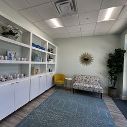 IV lounge