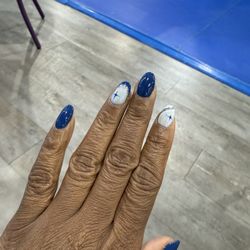 Happy Nails & Day Spa