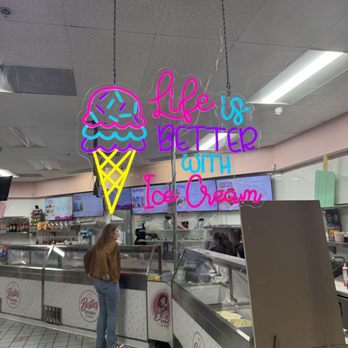 Besties Treats & More - Ice Cream & Frozen Yogurt Near Me - Tehachapi, California Besties Treats & More - Ice Cream & Frozen Yogurt Near Me - Tehachapi, California