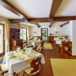 Restaurant Maninseo - Innenansicht Restaurant Maninseo im Kolonialstil