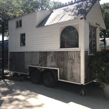 Float In - Scarlet the tiny house - Tubing Near Me - New Braunfels, Texas