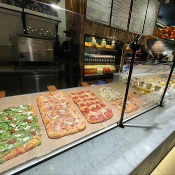 IT Italian Trattoria - Pizza bar - Pizza Near Me - Miami Beach, Florida IT Italian Trattoria - Pizza bar - Pizza Near Me - Miami Beach, Florida