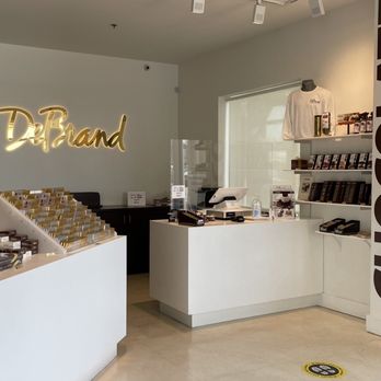 DeBrand Fine Chocolates - Register area and Merch - Chocolatiers & Shops Near Me - Indianapolis, Indiana DeBrand Fine Chocolates - Register area and Merch - Chocolatiers & Shops Near Me - Indianapolis, Indiana