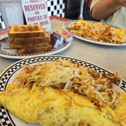 Courtesy Diner - Western omlette
