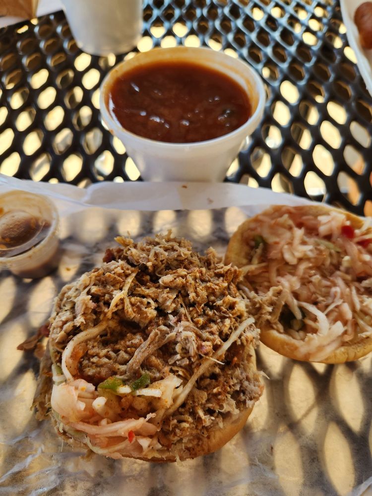 WHISPERING PINES BBQ Updated October 2024 26 Photos & 41 Reviews