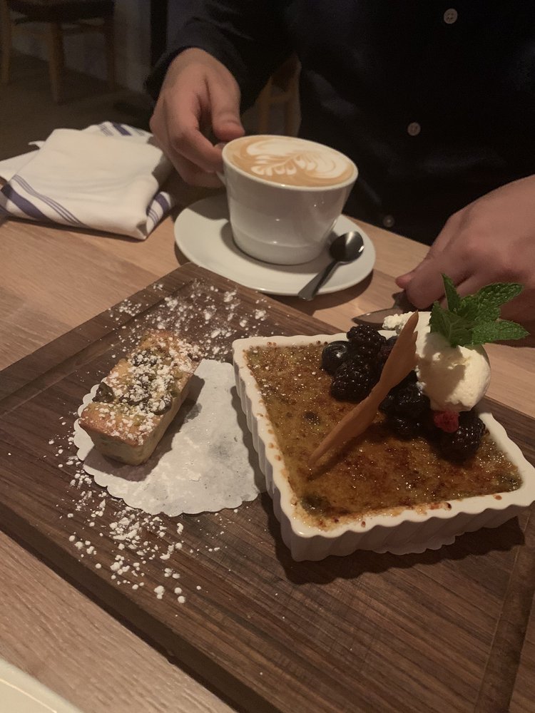 SKULL AND BONES 64 High St, New Haven, Connecticut Social Clubs