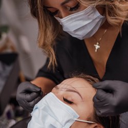 Dani Artem eyelash extension and microblading - Eyebrows mapping