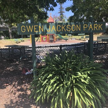 Gwen Jackson Park - Front view - Parks Near Me - Oakland, California Gwen Jackson Park - Front view - Parks Near Me - Oakland, California