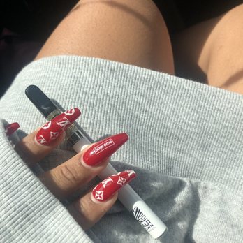 Maui Grown Therapies - Now in oahu still using my maui grown concentrate battery to remind myself to go on another trip to maui ! - Cannabis Clinics Near Me - Kahului, Hawaii