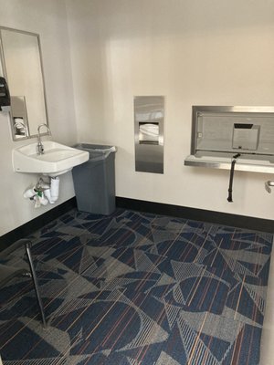 Richmond International Airport by null