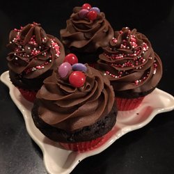 JoJos Cupcakes - Valentine's Day Cupcakes