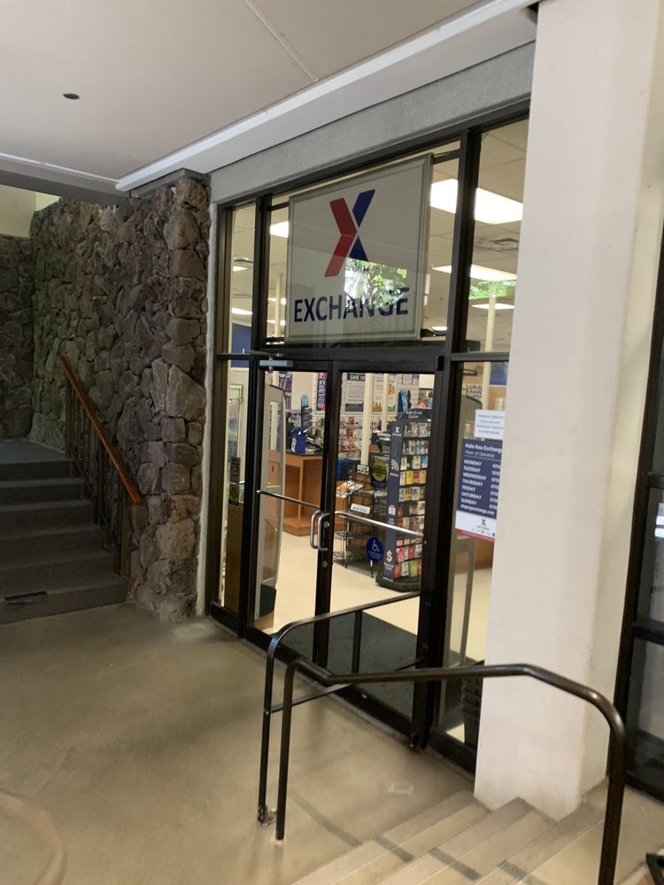 HALE KOA POST EXCHANGE 12 Photos & 29 Reviews Convenience Stores