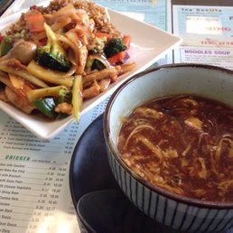 Chicken with Garlic Sauce, Pork Fried Rice, Hot and Sour Soup Chicken with Garlic Sauce, Pork Fried Rice, Hot and Sour Soup