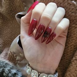 Lovely Nails & Spa