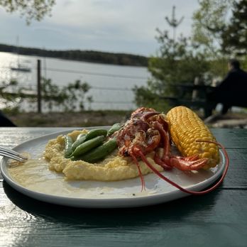Abel's Lobster - Lazy Lobster - Seafood Near Me - Mount Desert, Maine
