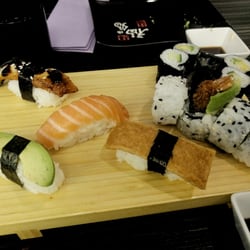 Fushion 2 Go - Just some nigiri and makis.. We had already eaten but wanted to try!